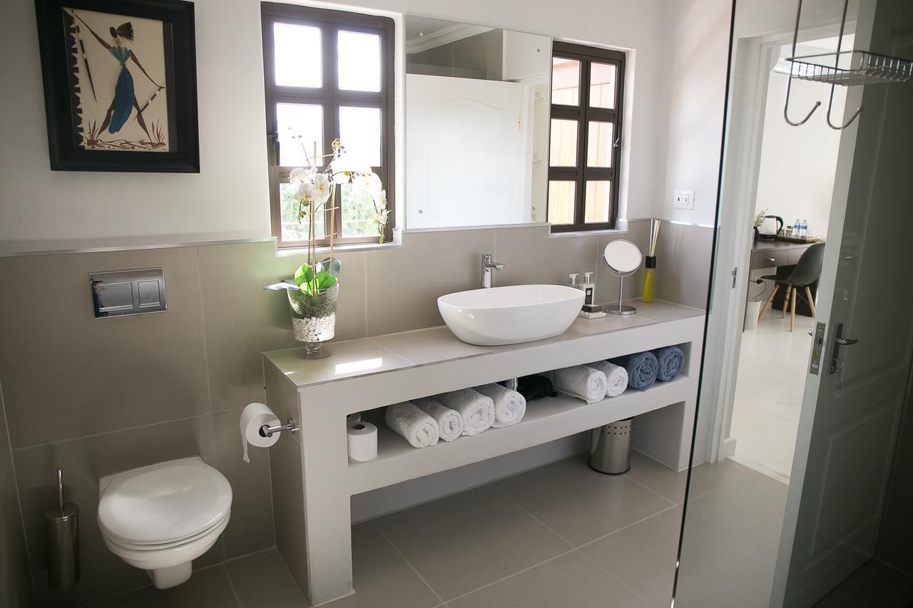 Bed and Breakfast Christofphs Bonnievale Esterno foto